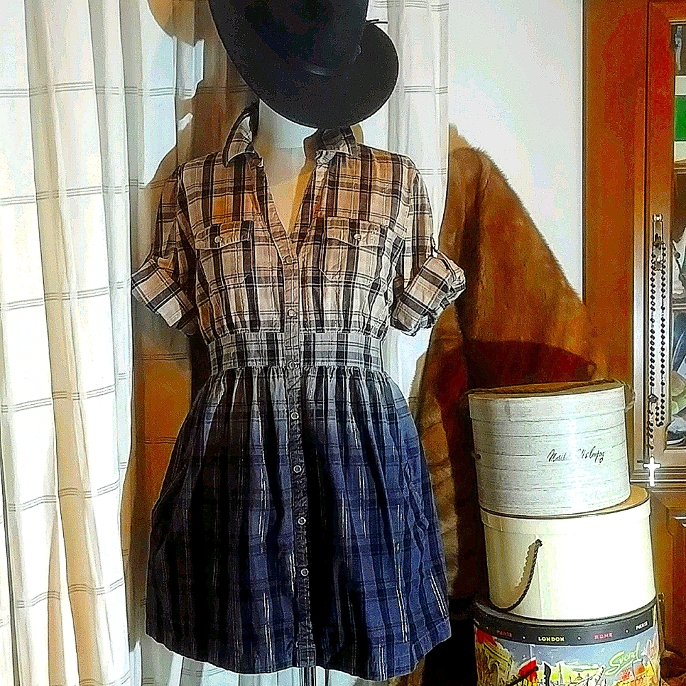 DayTrip 100% Cotton Snap Hombre Dress